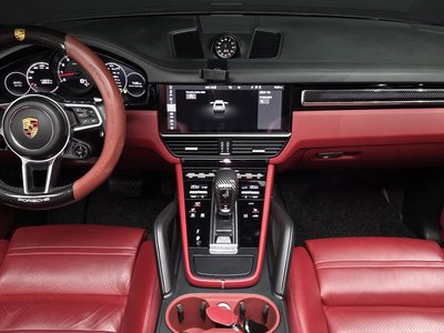 PORSCHE CAYENNE - 5
