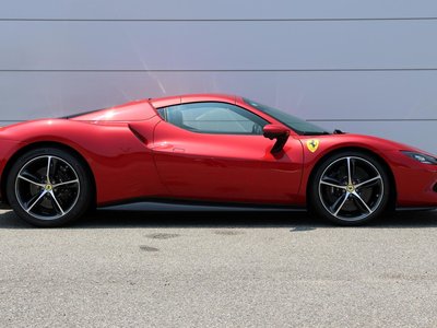 صورة 7 لـ 2026 Ferrari 296 GTS