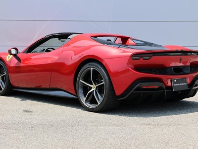 صورة 10 لـ 2026 Ferrari 296 GTS