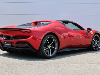صورة 8 لـ 2026 Ferrari 296 GTS