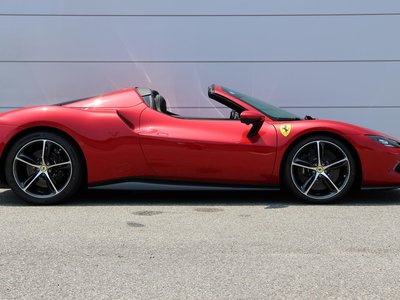 صورة 6 لـ 2026 Ferrari 296 GTS