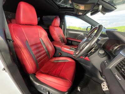 صورة مصغرة 9 لـ 2020 Lexus RX