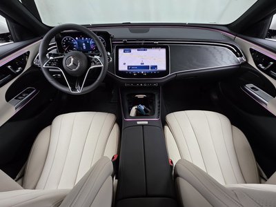 2025 Mercedes-BENZ E-CLASS photo 5