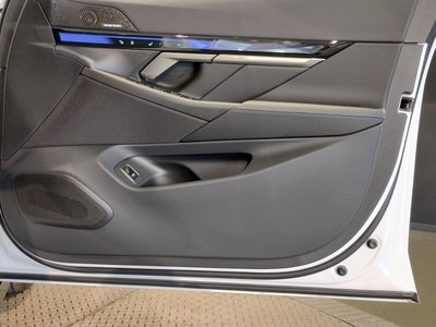 2025 BMW I5 TOURING thumbnail 50