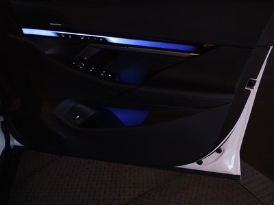 2025 BMW I5 TOURING thumbnail 25