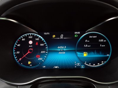 MERCEDES-BENZ GLC - 9