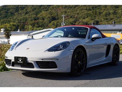 PORSCHE 718 BOXSTER - 5