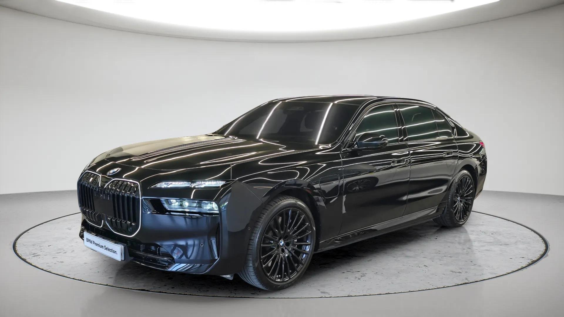 BMW 7 SERIES - View 1