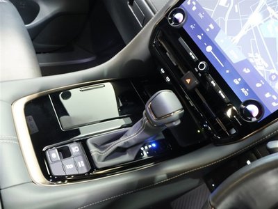 2024 Toyota ALPHARD — миниатюра 17