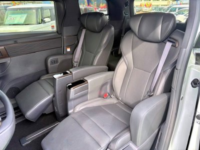 TOYOTA ALPHARD - 7