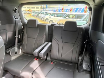 TOYOTA ALPHARD - 9