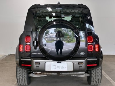 LAND ROVER DEFENDER - 7