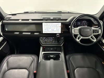 LAND ROVER DEFENDER - 2