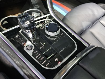 BMW 8 SERIES - 9