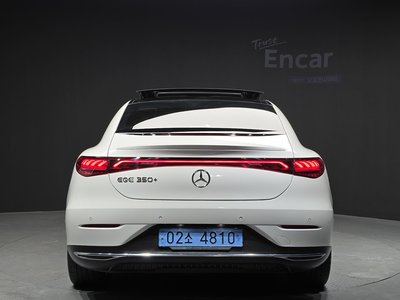 MERCEDES-BENZ EQE - 4