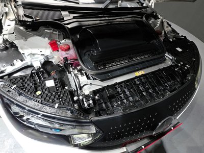 MERCEDES-BENZ EQE - 7