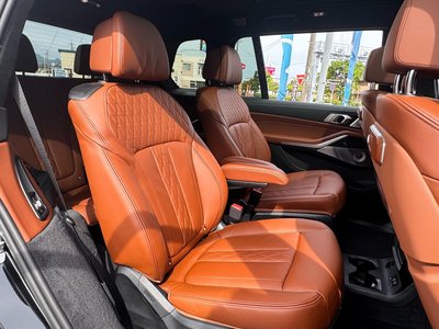 2026 BMW X7 缩略图 29