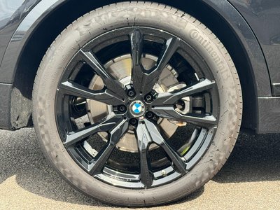 2026 BMW X7 photo 9