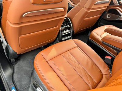 2026 BMW X7 缩略图 37