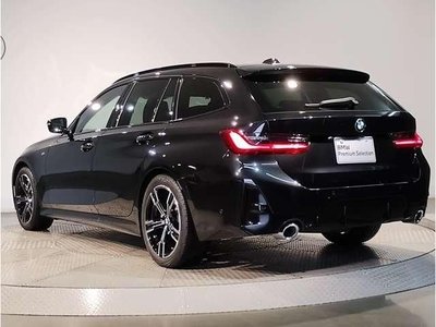 2025 BMW 3 SERIES photo 2