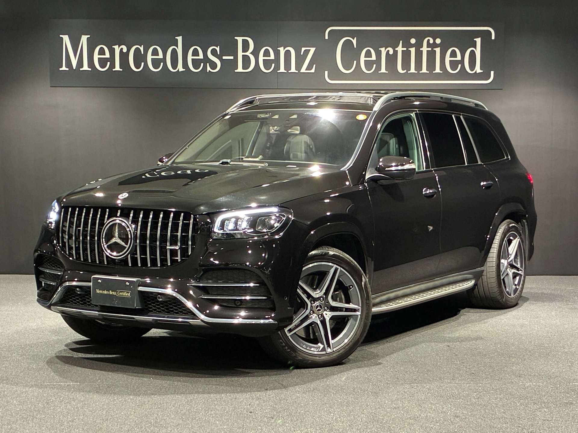 MERCEDES-BENZ GLS - View 1