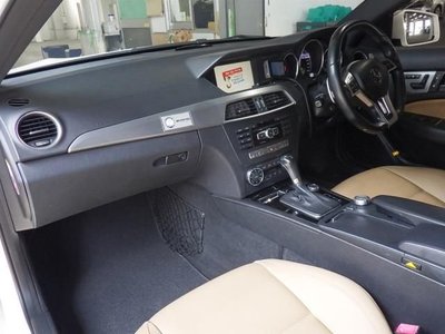 صورة 2 لـ 2011 Mercedes-BENZ MERCEDES-BENZ AMG