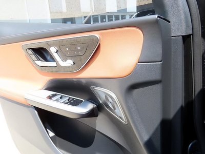صورة مصغرة 12 لـ 2025 Mercedes-BENZ GLC