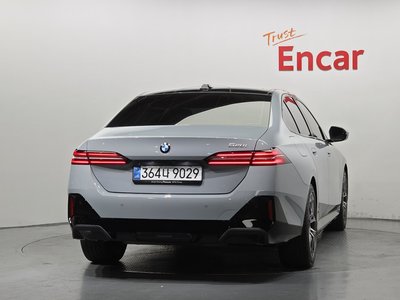 2026 BMW 5 SERIES photo 3