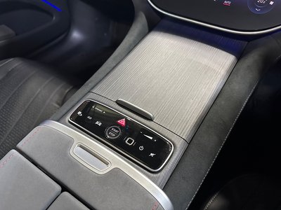 MERCEDES-BENZ EQS - 10