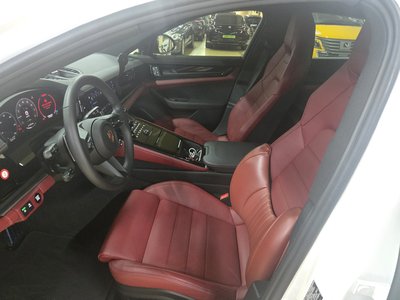 PORSCHE PANAMERA - 5