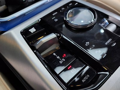 صورة 9 لـ 2025 BMW X3