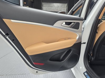 2023 Genesis THE NEW G70 — миниатюра 15