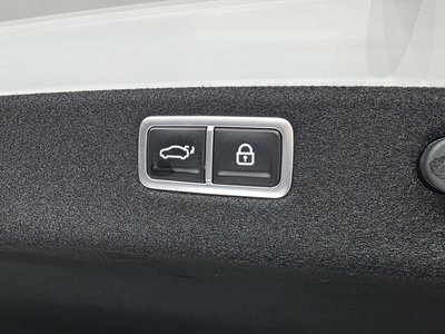 2023 Genesis THE NEW G70 — миниатюра 31