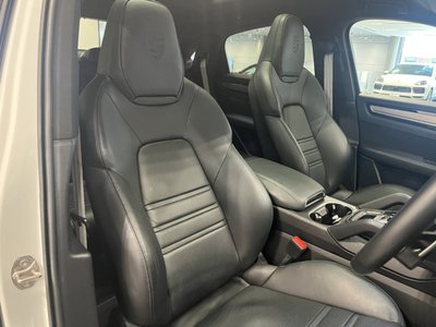 PORSCHE CAYENNE - 5