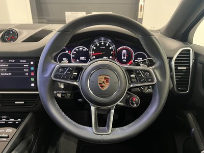 PORSCHE CAYENNE - 9
