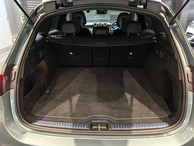 2026 Mercedes-BENZ GLC photo 9