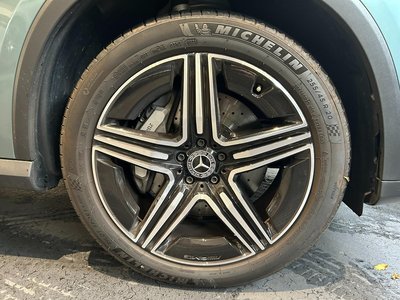 2026 Mercedes-BENZ GLC photo 5