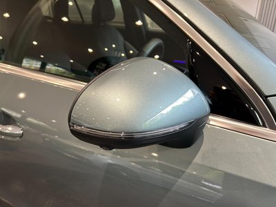 2026 Mercedes-BENZ GLC thumbnail 48