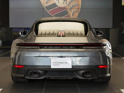 PORSCHE 911 - 4