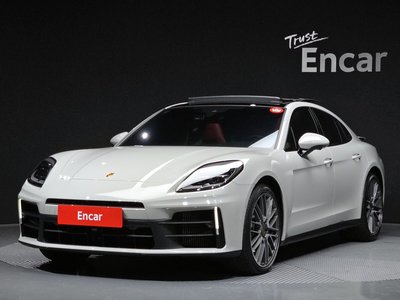 PORSCHE PANAMERA - 1