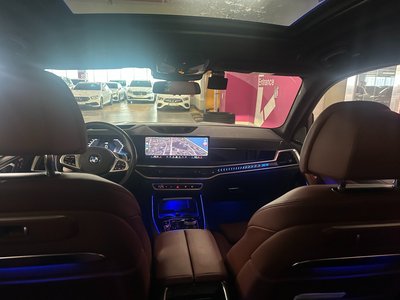 2023 BMW X7 photo 6