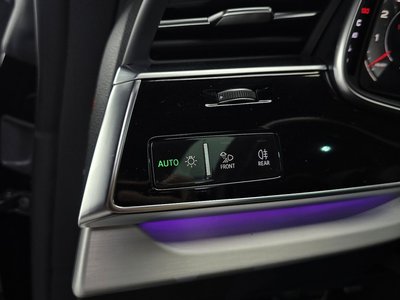 2023 AUDI Q8 — миниатюра 13