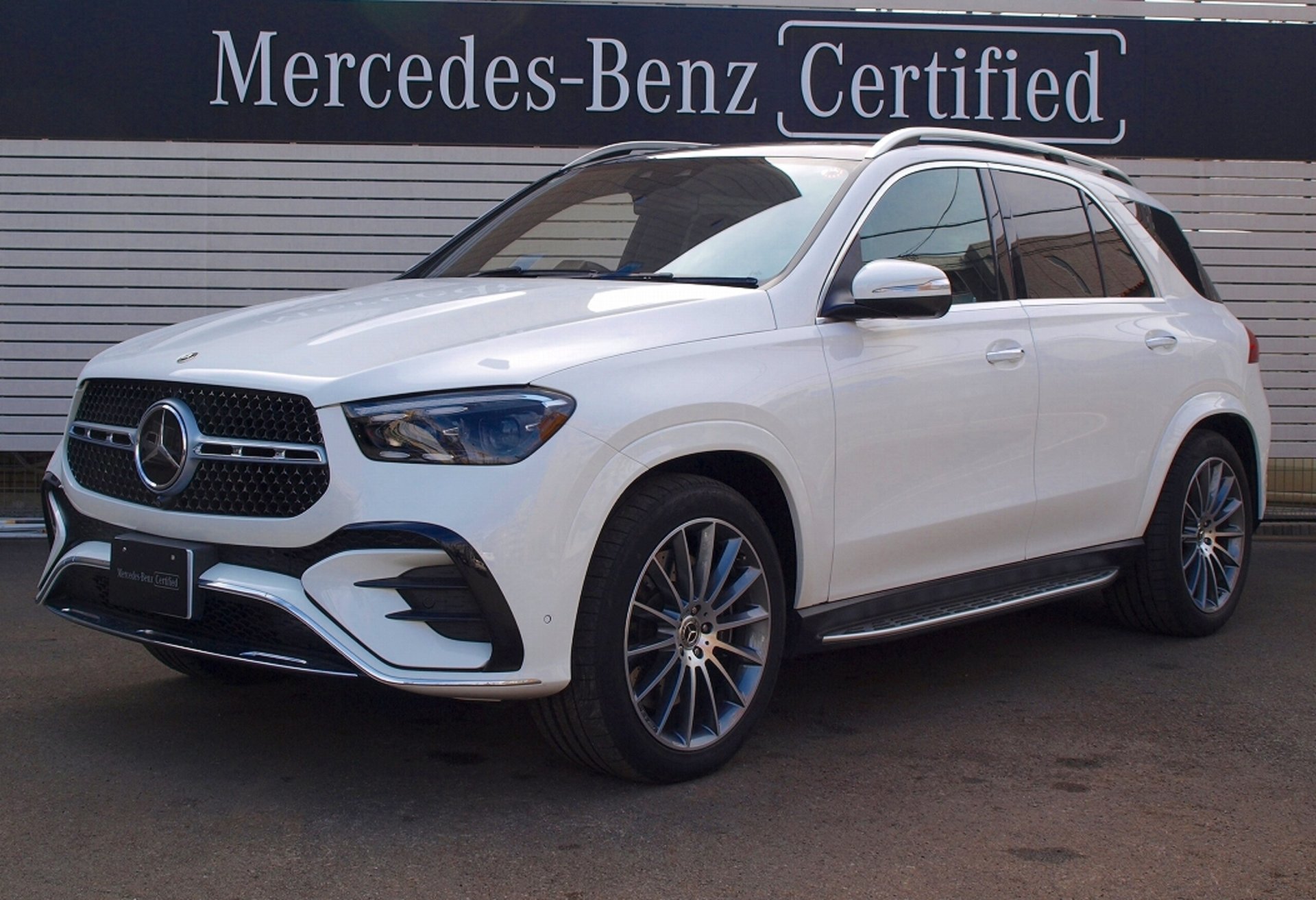 MERCEDES-BENZ GLE - View 1