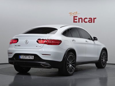 MERCEDES-BENZ GLC - 4