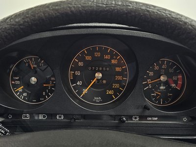 MERCEDES-BENZ SL - 8