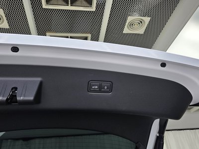 صورة مصغرة 31 لـ 2023 Genesis GV80 COUPE