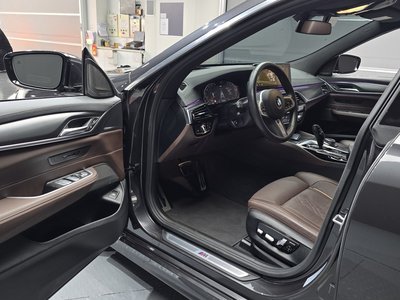 BMW 6 SERIES GT - 10