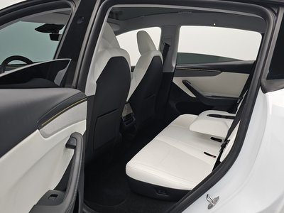 2025 Tesla MODEL Y thumbnail 18