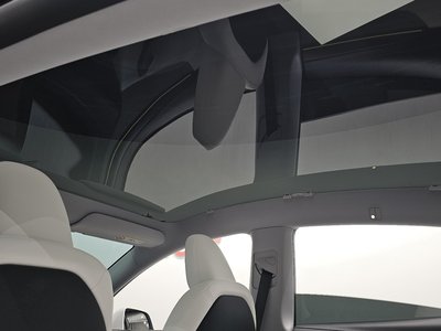 2025 Tesla MODEL Y thumbnail 34