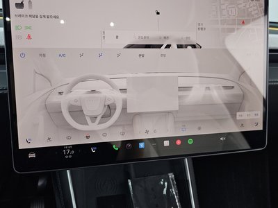 2025 Tesla MODEL Y thumbnail 28
